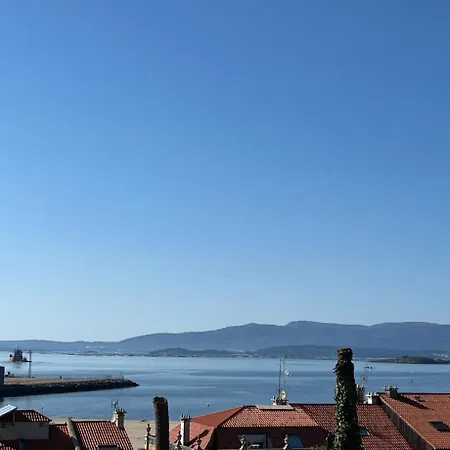 Vistas A La Ria De Arosa アパート ビラガルシーア・デ・アロウサ